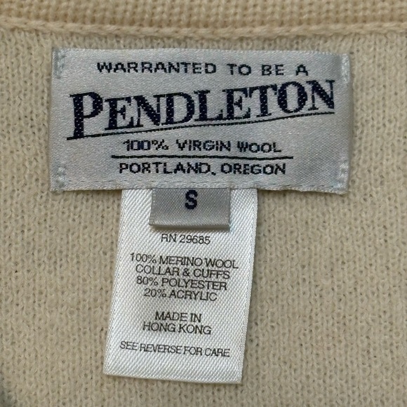 Vintage Pendleton Cream Sweater w/ Black &Red Accents Size S. 100% Virgin Wool - Picture 6 of 14